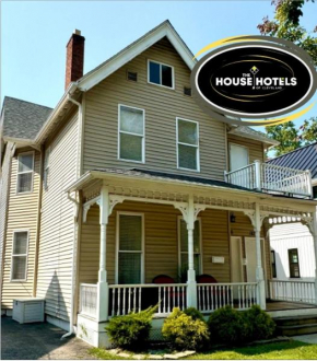 The House Hotels - Huge Ohio City District Home - 5 Minutes from Downtown - W45th2 Lower